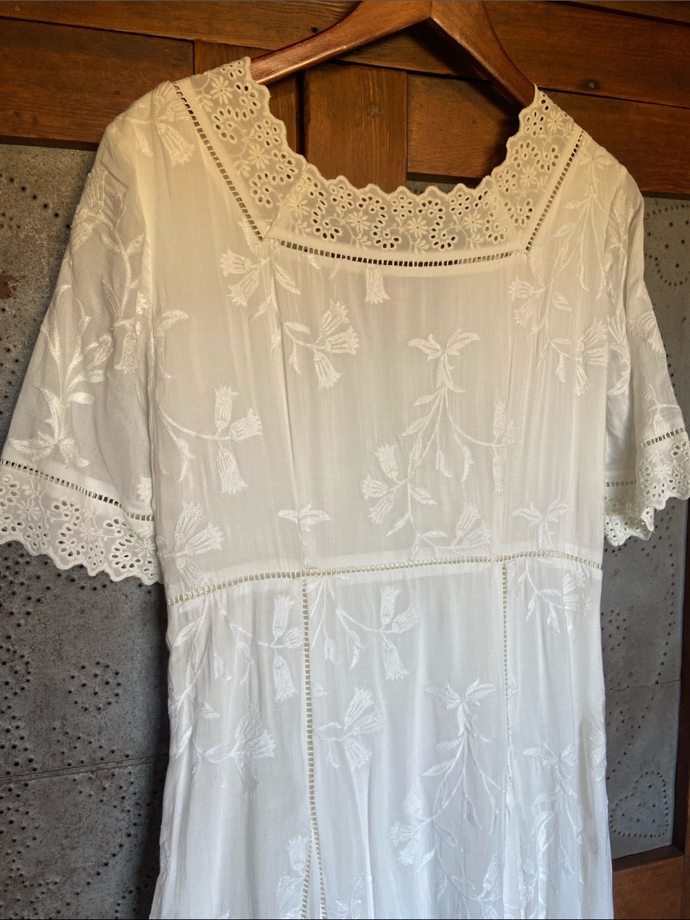 Sundance Catalog Special Occasion Embroidered White Cream Dress Rayon Silk 10 - Picture 9 of 11